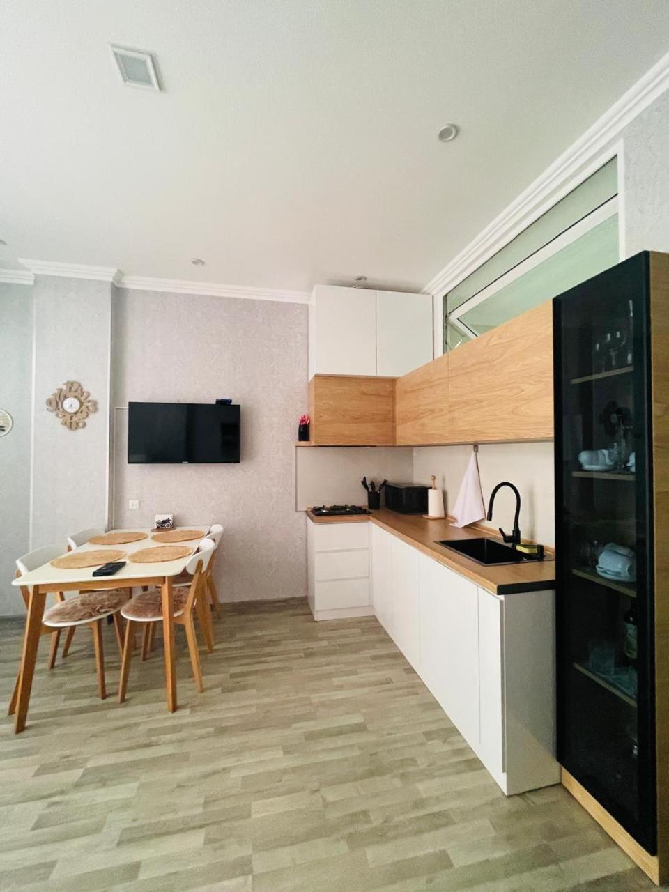 Kate'S New Cozy Apartment كوتايسي المظهر الخارجي الصورة